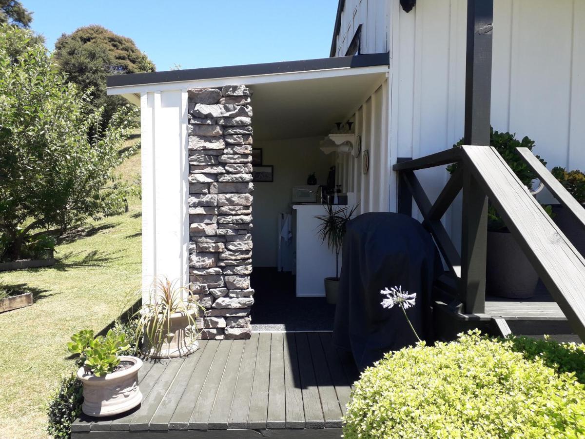 Kuaotunu'S Peebles Cottage Eksteriør billede
